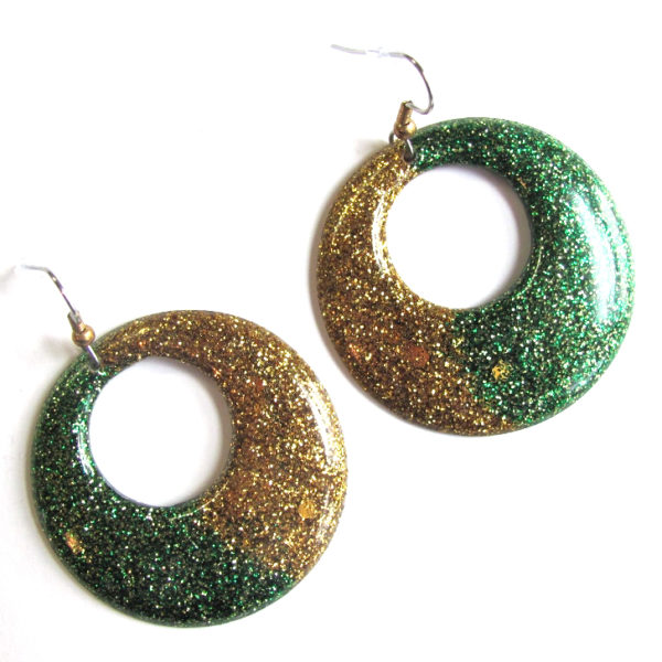 Green and gold molded earrings_2077 (800×728)