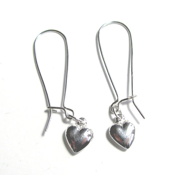 Heart Dangle Earrings_2279 (800×728)